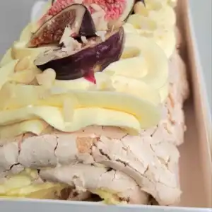 Меренговый рулет